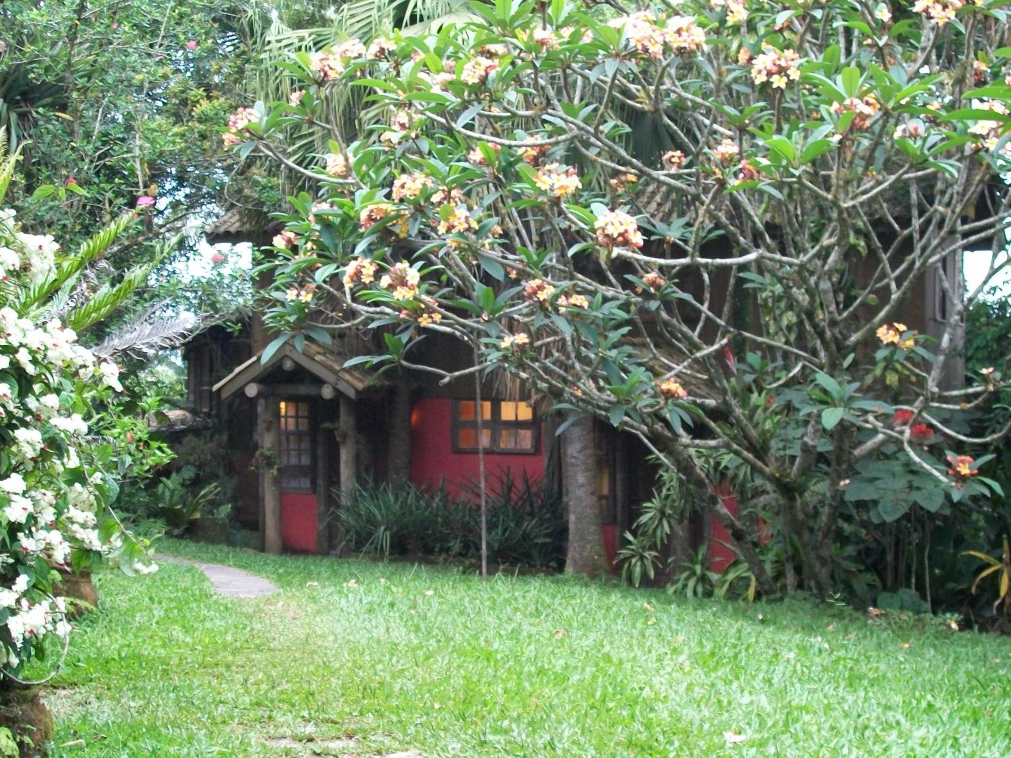 Regina Guest House Praia do Rosa Pokoj fotografie
